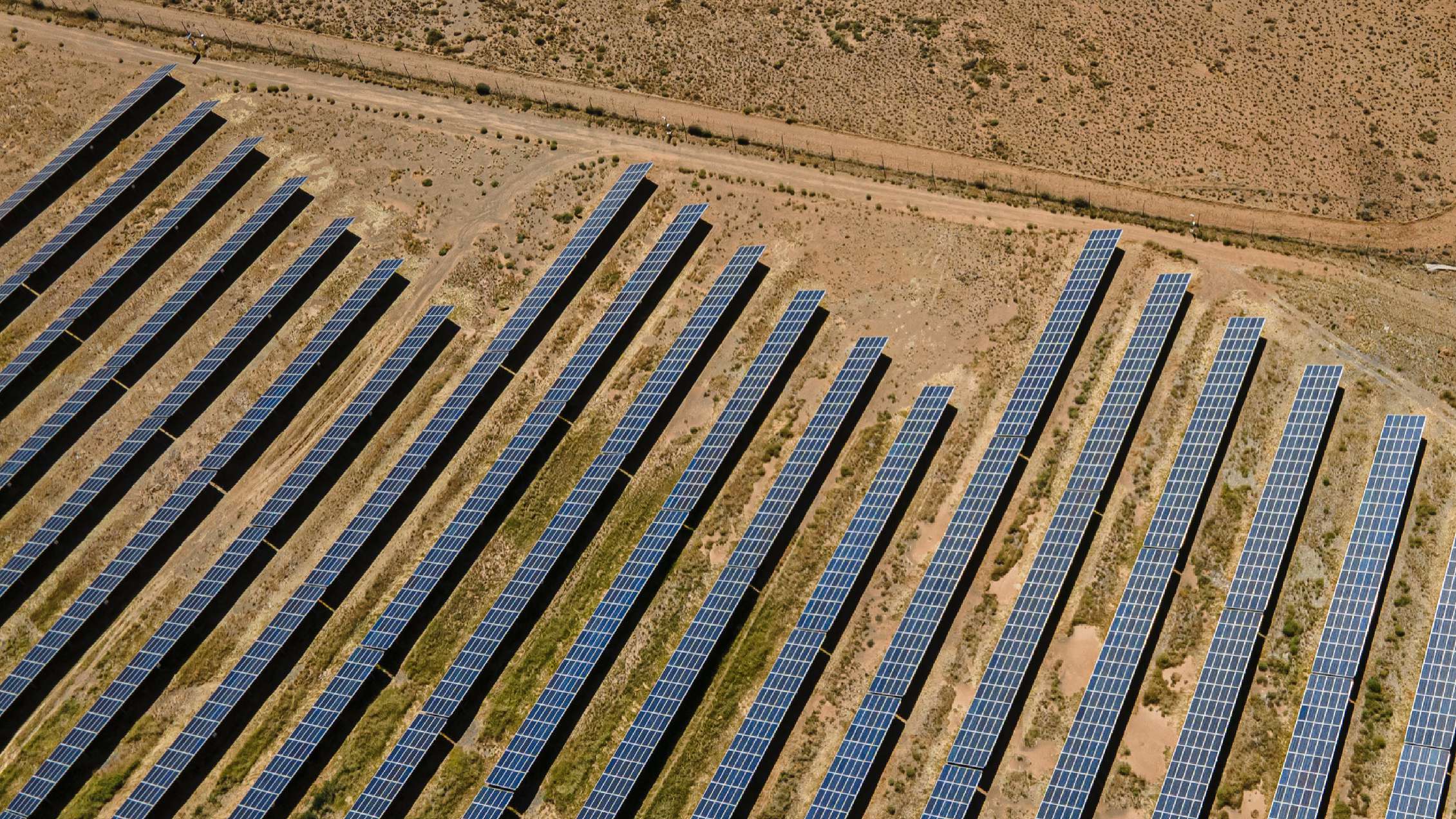 Champ de panneaux solaires
